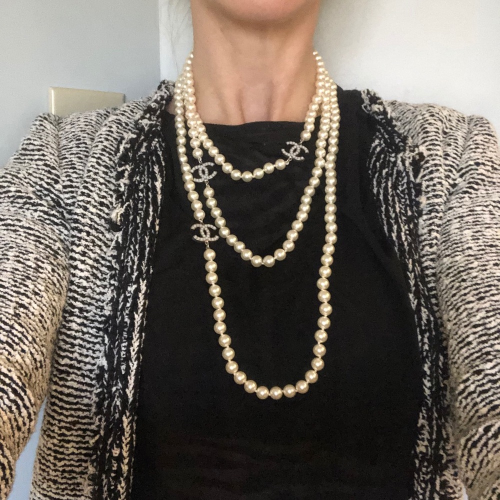 Authentic CHANEL pearl necklace